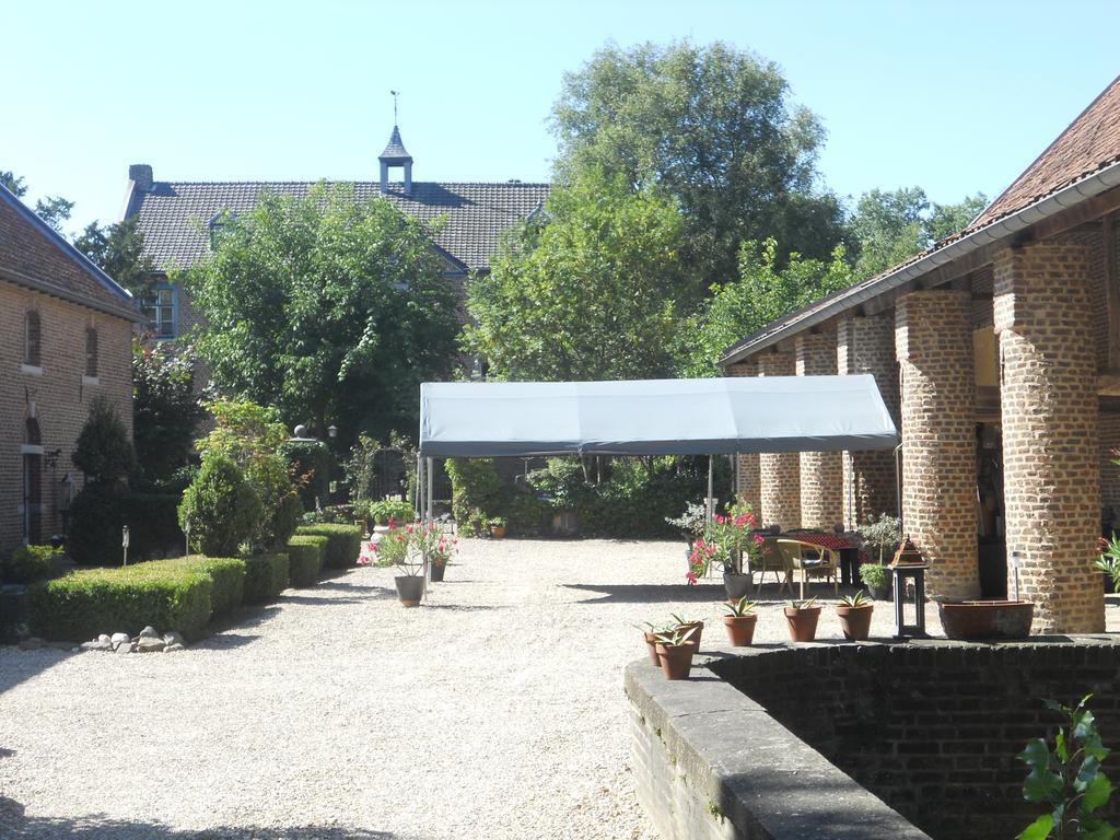 Chateau Holtum Hotel Born Esterno foto