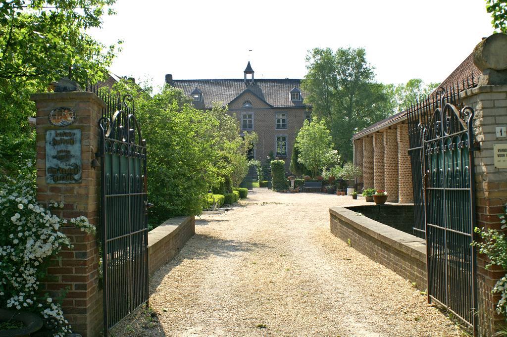 Chateau Holtum Hotel Born Esterno foto
